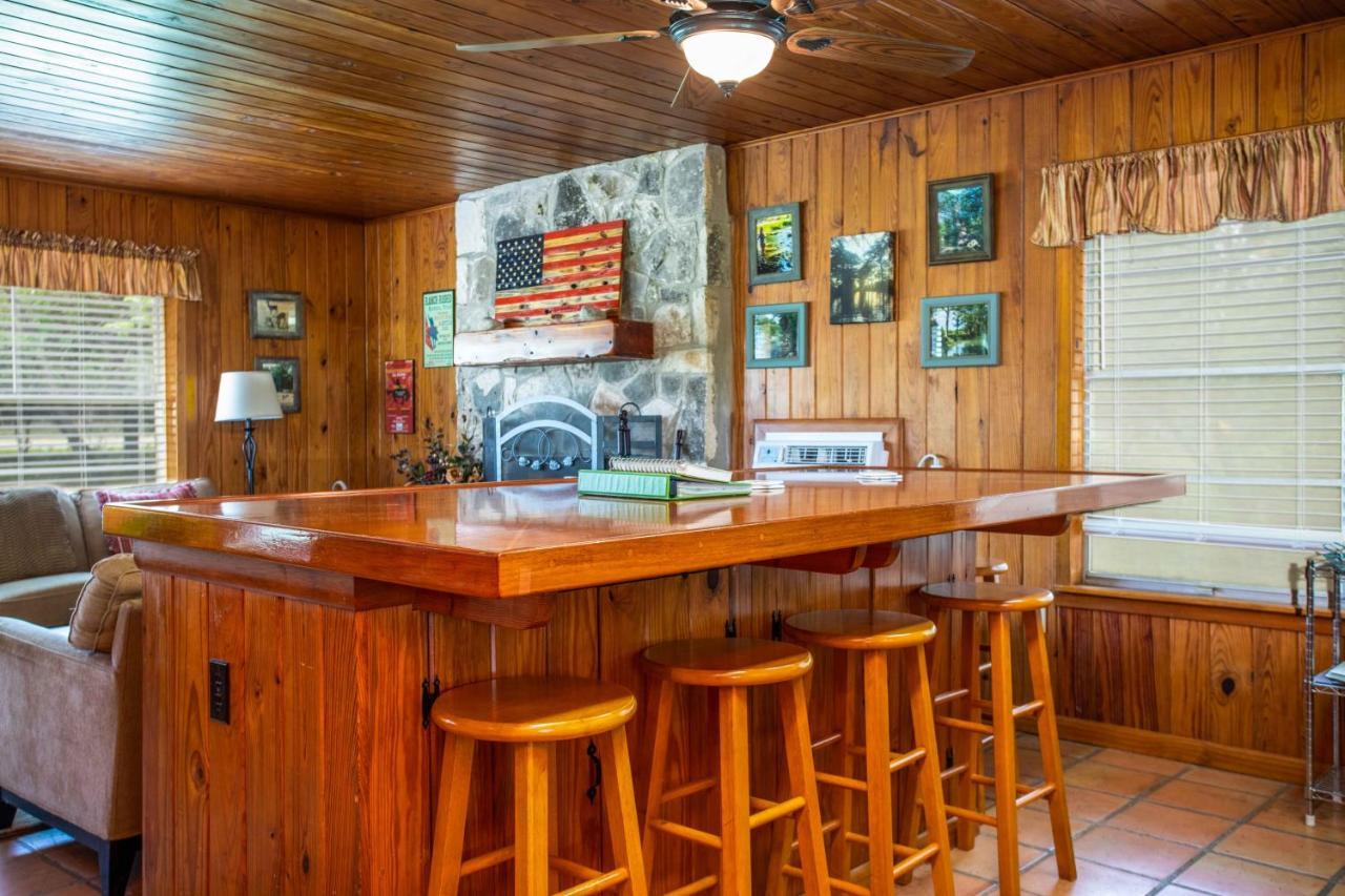 River Ridge Bandera Cabin Εξωτερικό φωτογραφία